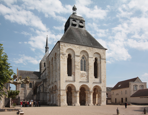 5_abbaye_de_Saint-Benoeit_sur_Loire.png