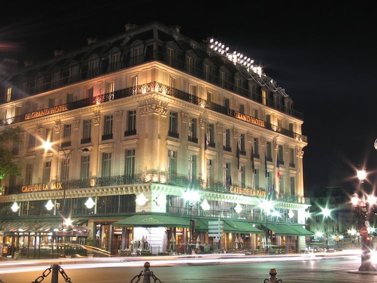 Grand_Hôtel_&_Café_de_la_Paix_1.jpg