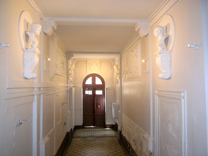 Hall.jpg